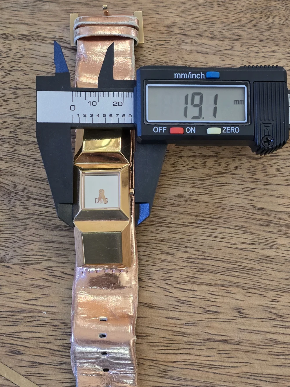 D&G Gold Tone Women's Bracelet Watch with Mirror Dial
